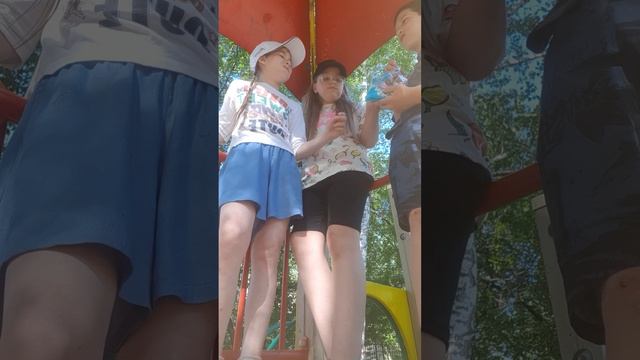 пухлы кролик 2 часть подпиииииииисывайся смотреть онлайн