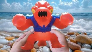 Фигурка Гуджитсу Goojitzu Сквидор Squidor Deep Goo обзор игрушки