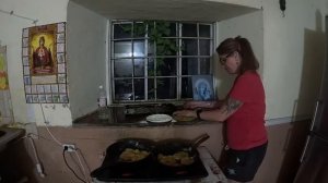 Алиса Неземная. ЖАРЮ ОТБИВНЫЕ НА 2 СКОВОРОДЫ,ЧТОБ БЫСТРЕЕ🥩🥩🥩