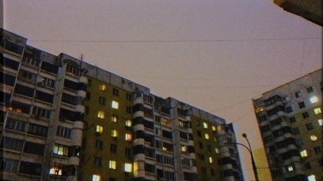 Черниковская хата - яблоки на снегу