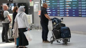 Чернышенко: Россия обсуждает отмену виз с четырьмя странами