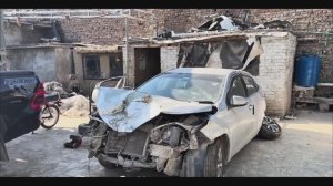Не бита - не крашена. Toyota Corolla из пакистанского «автосалона»