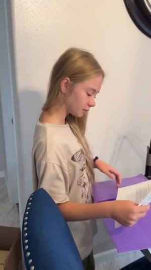 НА СВОЕЙ _ТАЧКЕ_ В АМЕРИКАНСКУЮ ШКОЛУ.  #shorts