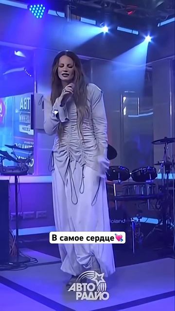 Подпишись на канал с живыми концертами! Ева Власова - «Забирай» #музыка #авторадио #евавласова