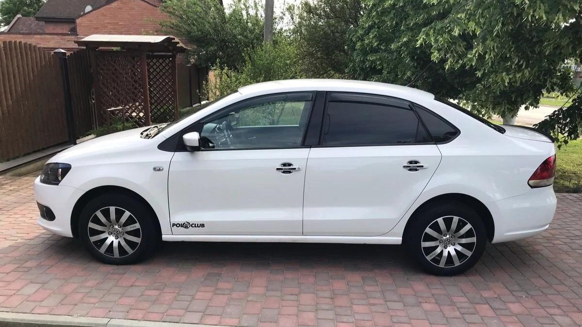 Volkswagen Polo V, 2011 смотреть онлайн