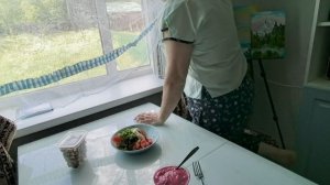 Проверила пляж. Занялась опять ветками.