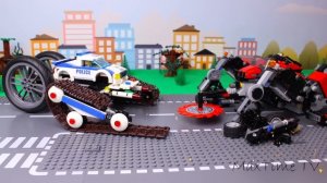 LEGO Trains Крутой железнодорожный переезд и полицейские машины в деле!