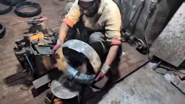 Производство кислородных баллонов. Пакистан