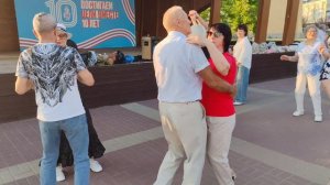5 июня.Звучит мелодия любви...