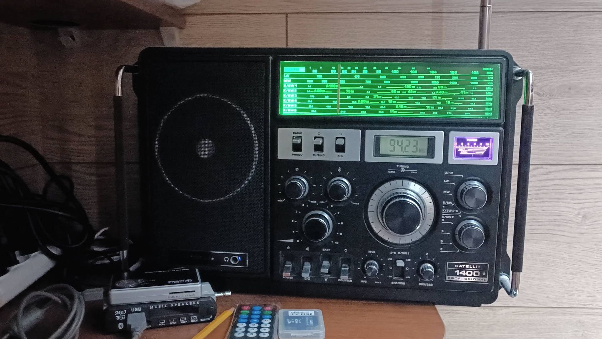 Grundig Satellit 1400 Professional . Обзор перед небольшим ремонтом . Решил Продать . Часть №1(4К) смотреть онлайн