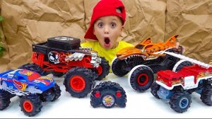Влад и Ники развлекаются с новыми радиоуправляемыми игрушками Hot Wheels...