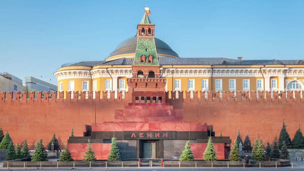 Мавзолей Ленина. Копия перуанских храмов. Какую энергию качает этот зиккурат