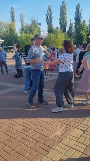 1000037446.mp4