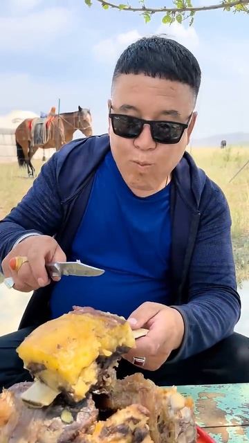 Когда есть усталость на сенокосе то советую кушать жирное мясо говядины. Это даст силу👍