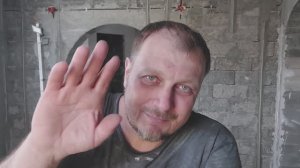 Строю дом – Штукатурю стены.