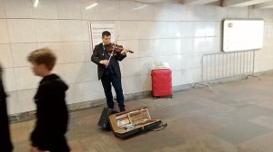 И снова музыка в метро