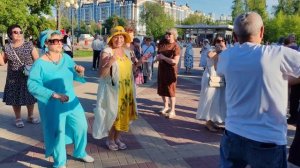 7 июня.Про белые розы...