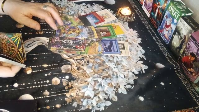 Новый путь,что скажут карты 🃏🎁❓⚖️🕊️ смотреть онлайн