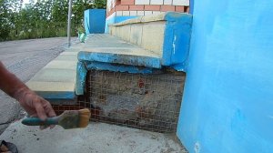 Как заделать отвалившуюся штукатурку.Ремонт крыльца дома делаем своими руками.