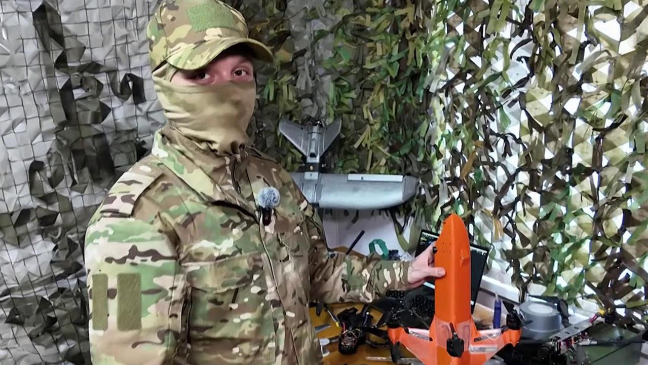 Все больше студентов идут служить в войска беспилотных систем. смотреть онлайн
