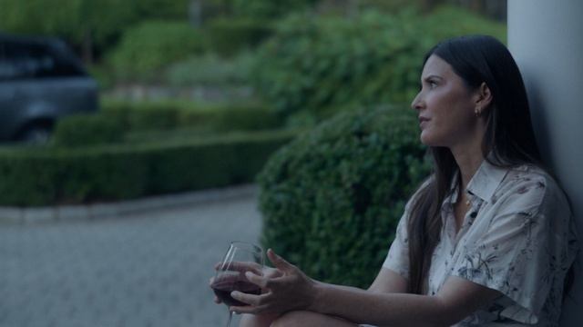 Друзья и соседи - Your Friends and Neighbors S02 E10 (Ночь охотника) WEB-DL 1080p (2026) смотреть онлайн