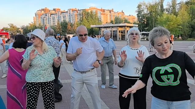 Простая русская девчонка... 06.06.26... смотреть онлайн