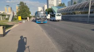 автобус НЕФАЗ 5299 борт 195818 маршрут 1580 и автобус НЕФАЗ 5299 борт 192213 маршрут 1282