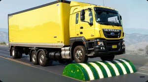 Автомобили против цепей, перевёрнутых лежачих полицейских и странного полицейского ▶️ BeamNG Drive