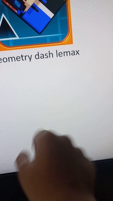 какой geometry dash нравится? смотреть онлайн