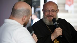 Блог священника: поиск смысла в эпоху скроллинга. Протоиерей Геннадий Шкиль