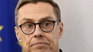 ЕС необходимо вернуться к диалогу с Путиным, заявил президент Финляндии Александр Стубб.