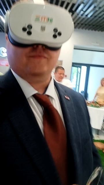 И взрослым интересно попость в VR игру, созданную учениками центра "ITINI".