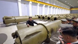 Ким Чен Ын посетил производство баллистических ракет
