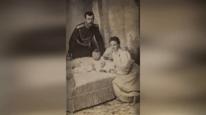 Песня Царица Александра Геннадия Пономарева и фотоальбом. Исп. Жанна Бичевская