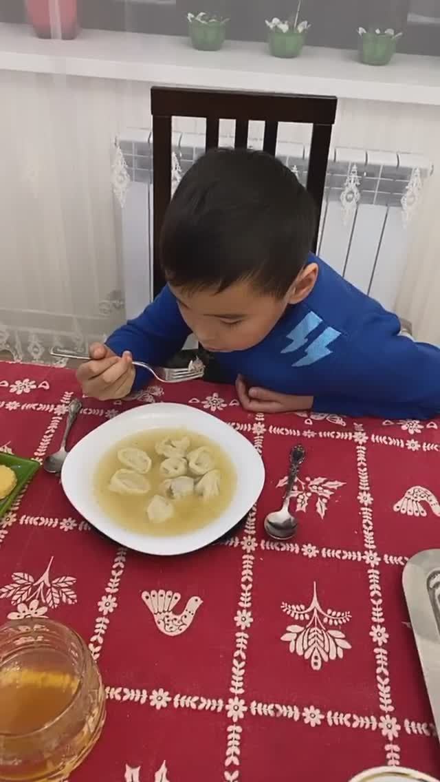 Внуки мои. Детство. Ернур. #путешествие #круиз #семья #саяхат #демалыс #отдых #отпуск #победа #жеңіс