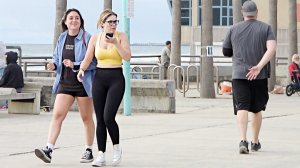 МОКРЫЙ ПЕРДЕК НА ПЛЯЖЕ!!Папины развлечения на солнце!