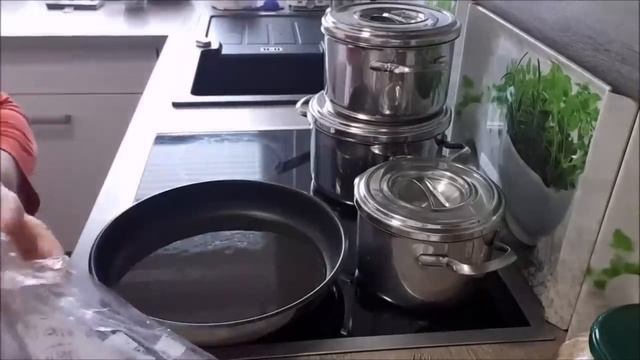 Рыбка жаренная! Ездили на пруды за свежей рыбой! Домашняя еда Кухня Рецепты #еда смотреть онлайн