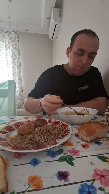 муж уезжает