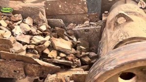 Строительство, дробление щебёнки