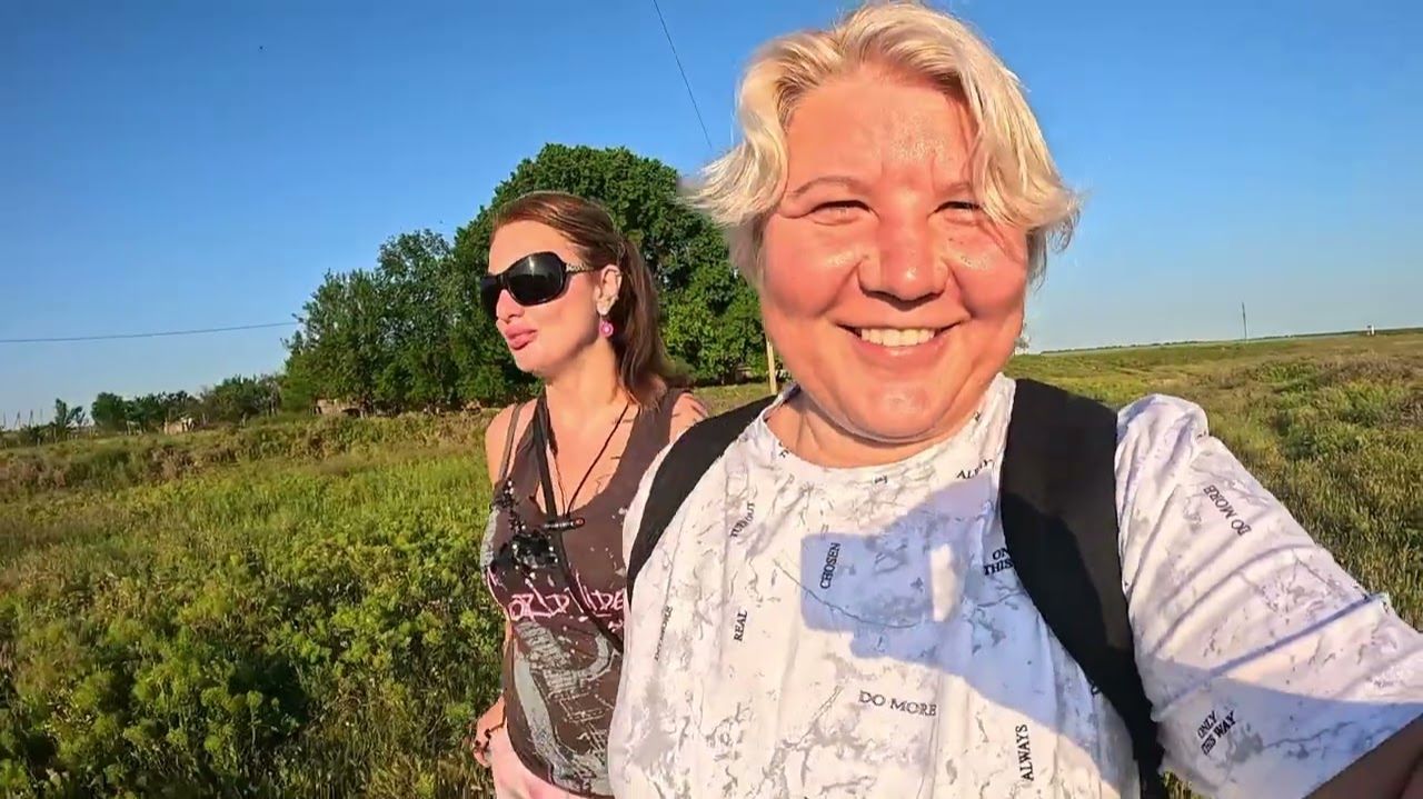 Наталья Губарева. ВЕЧЕРНЯЯ ПРОГУЛКА ПО СЕЛУ 😍 смотреть онлайн