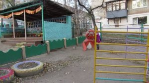 БАБУШКА И ВНУЧКА ЛАДА ИЗ САДИКА 21 октября 2015 г (28)