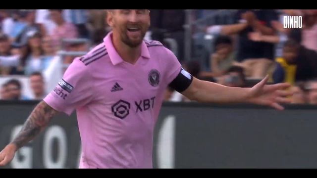 Messi WILDEST Plays That Left Fans SPEECHLESS! смотреть онлайн