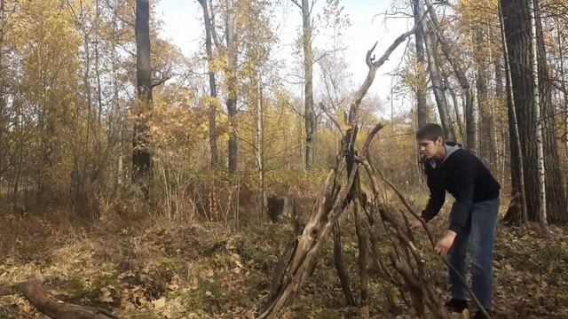выживание в лесу, построил шалаш часть 7