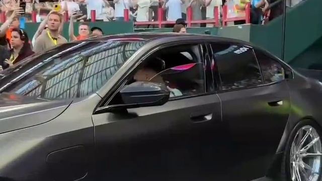 💥Михаил Литвин пафосно въехал на футбольный матч, подъехав на поле на своем BMW. ﻿﻿﻿﻿﻿﻿﻿﻿﻿﻿﻿﻿﻿﻿﻿﻿ смотреть онлайн