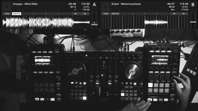Livestream #103 - Dark Halftime + Drum & Bass Session смотреть онлайн