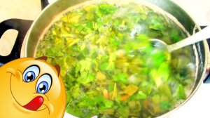 Щавелевый суп, он же зелёный борщ, щи из щавеля на курином бульоне рецепт