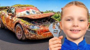 РЕМОНТ МОЛНИИ МАКВИНА И ШОУ КРУТЫХ ТАЧЕК! 🏎️🚨 Даша и Алекс на СТО в Реальной Жизни! 😱🔥