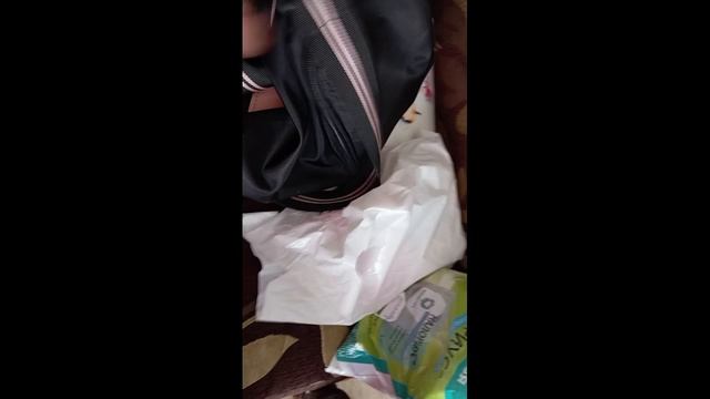 распаковка вещей капи смотреть онлайн