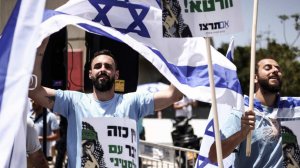 Haaretz: сотни израильтян вышли на антиправительственные митинги в Тель-Авиве