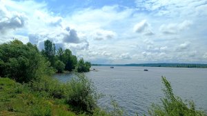 Кама- река: широка и глубока...
